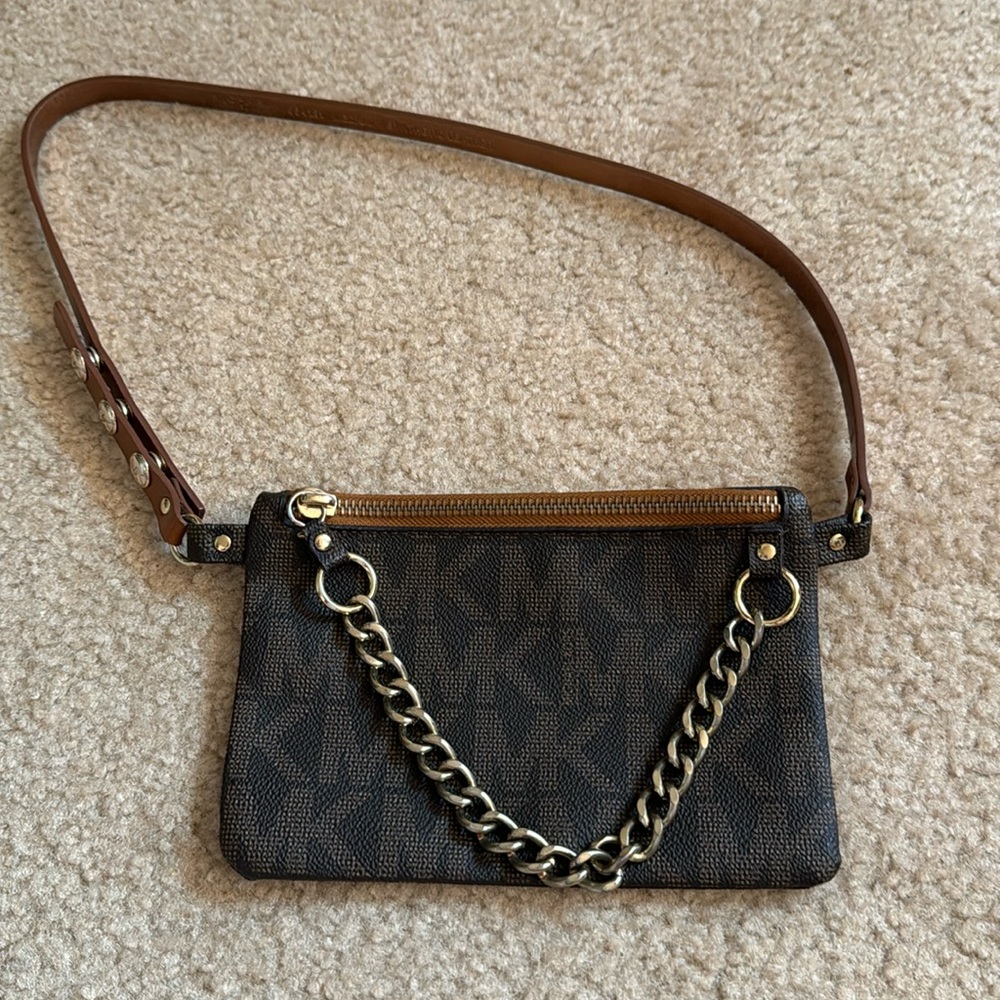 MICHAEL KORS - Waist Belt Bag - Size Medium